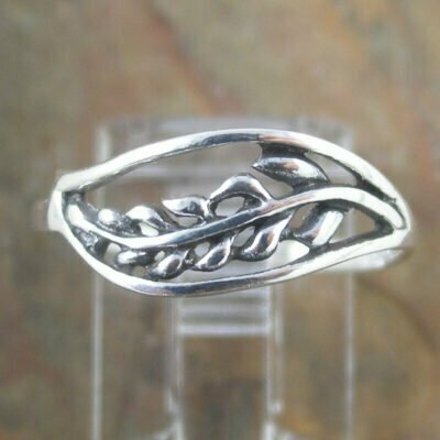 Sterling Silver Filigree Leaf Ring